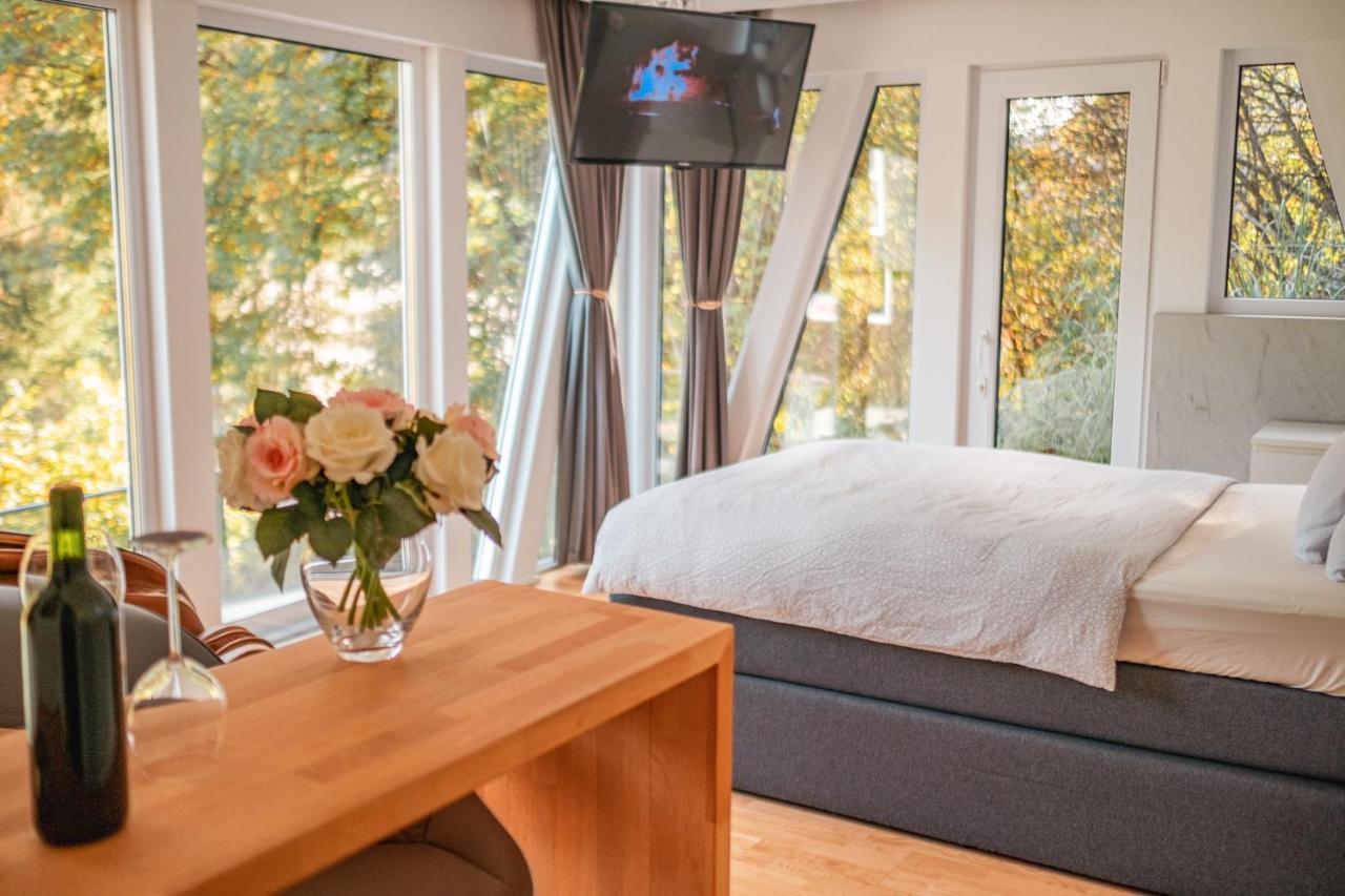 Bungalow Im Schwarzwald Auf Wunderschoenem Anwesen Neubulach Экстерьер фото
